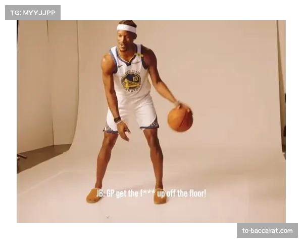 小佩顿发布新赛季定妆照配文And Here We Go展现全新风采